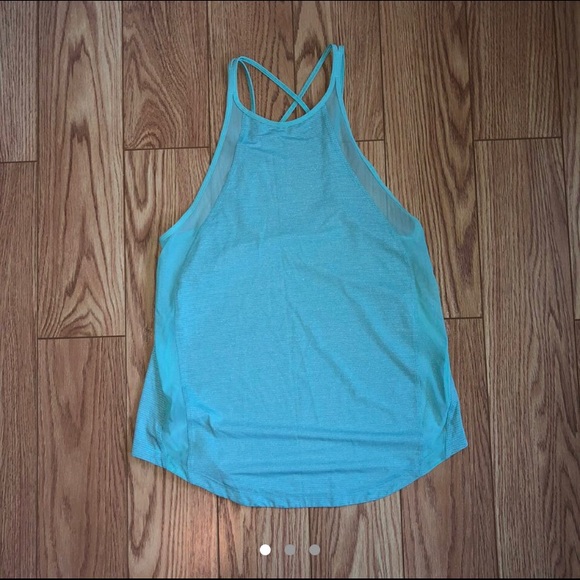 Run off route Lululemon tank - Picture 3 of 4